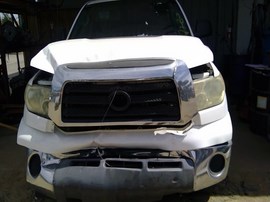 2008 TOYOTA TUNDRA, WHITE,  SR5 MODEL, EXTD CAB, 5.7L, AT, 2WD.  Z26475